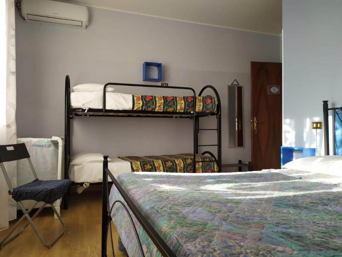 B&B La Casa Di Angelica Розето дели Абруци Екстериор снимка
